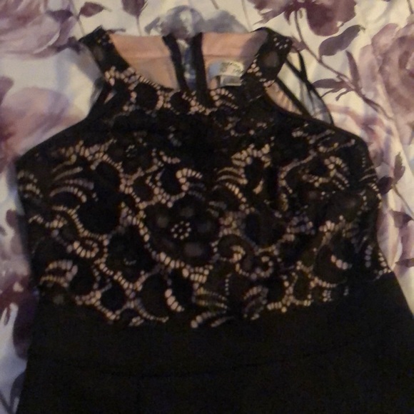 Dress - Picture 2 of 3